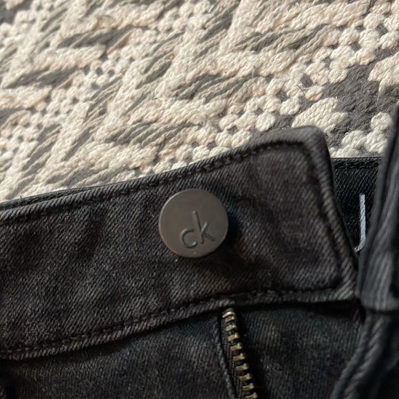 CALVIN KLEIN JEANS 4x32 Straight Skinny Ripped Washed Effect - Picture 8 of 11